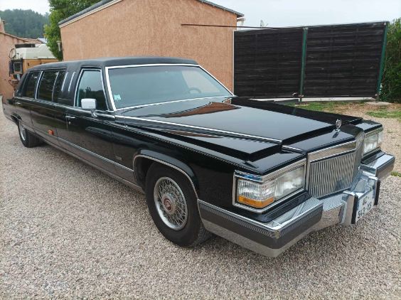 Cadillac Fleetwood Limousine